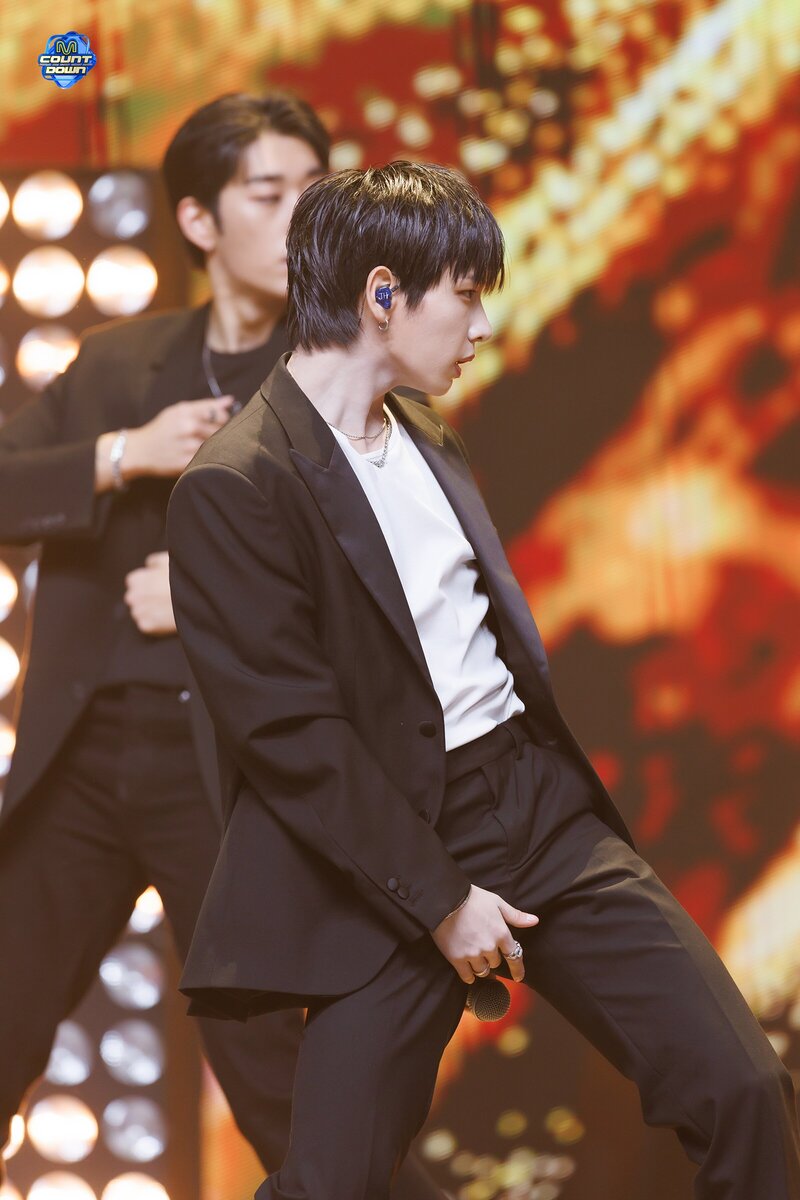 240111 MC Jaehyun - 'Standing Next to You' Special Stage at M Countdown documents 15