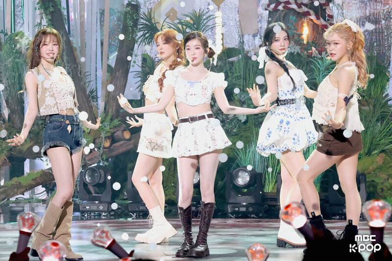 240706 Red Velvet - 'Cosmic' at Music Core documents 1