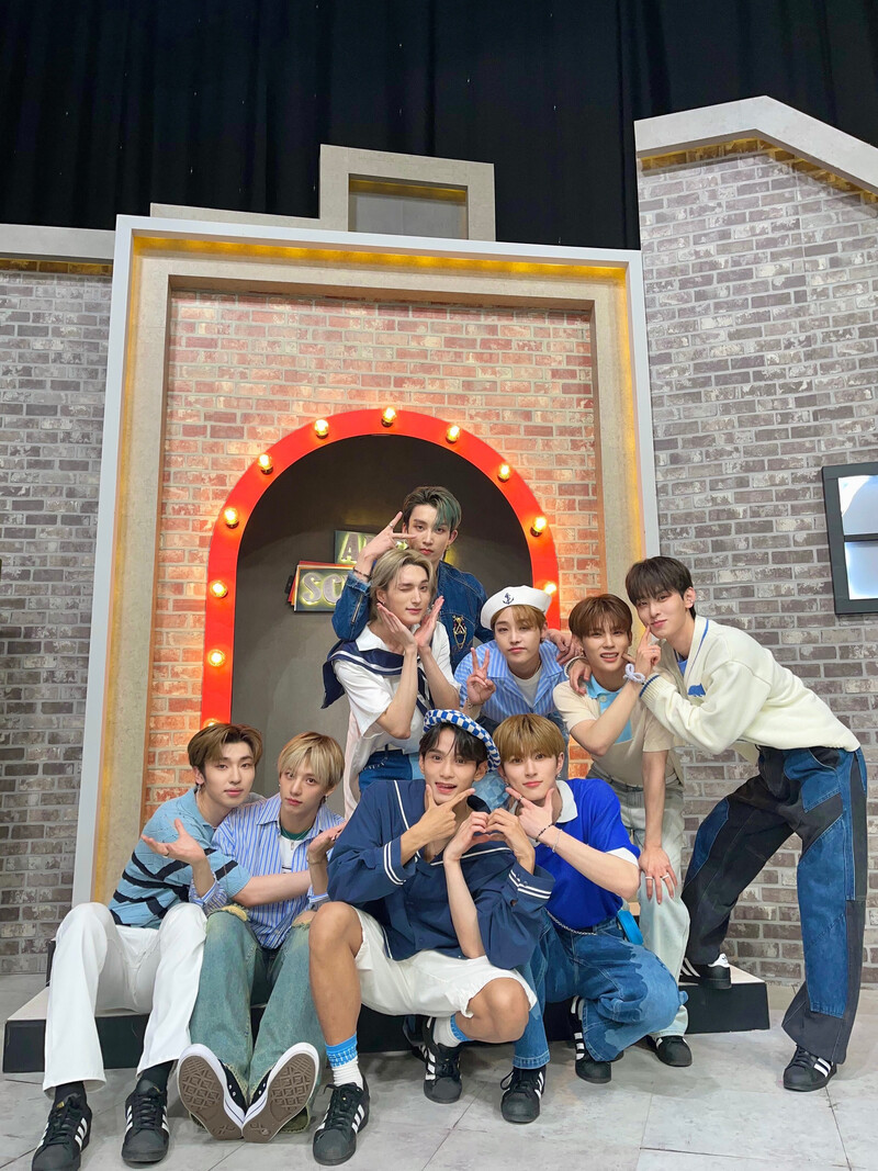 20230711 - Twitter - After School Club Behind Photos documents 11