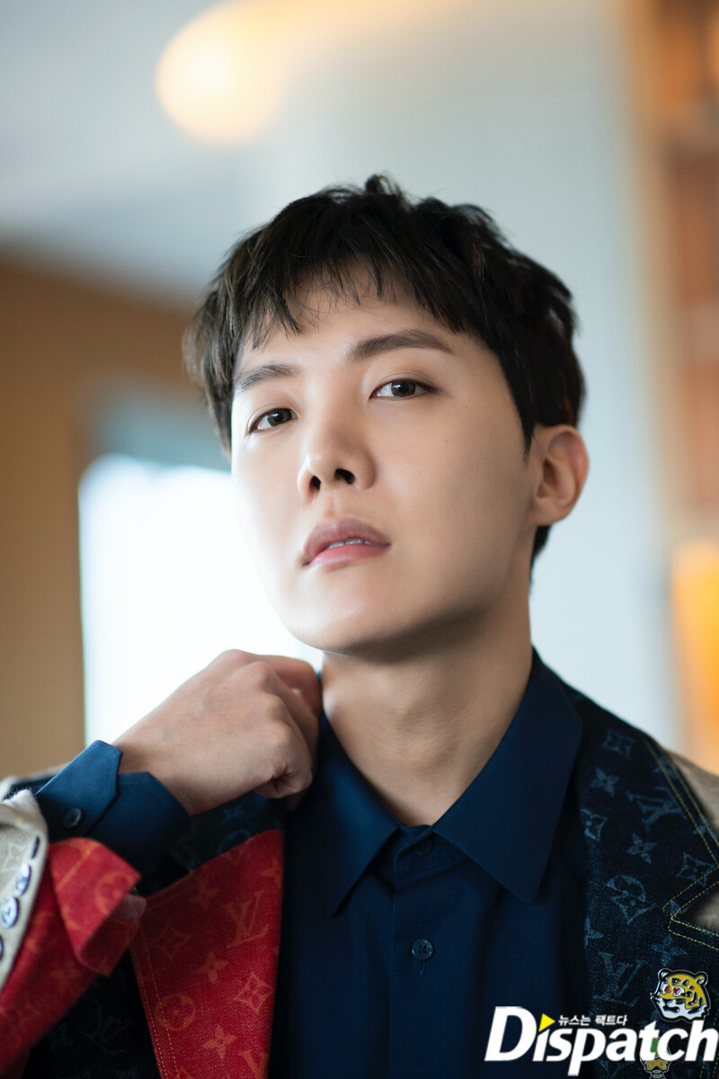 J-HOPE for 'THE ROAD TO JINGLE BALL' Photoshoot by DISPATCH documents 1