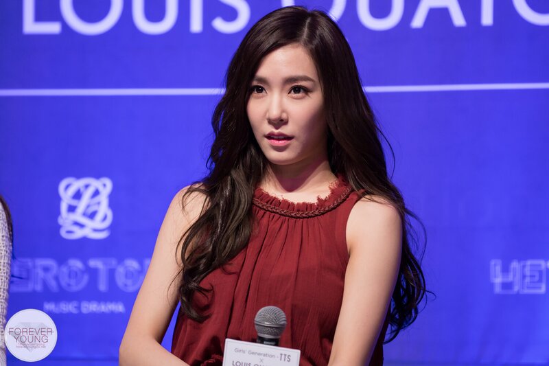 150423 Girls' Generation Tiffany at Louis Quatorze VIP Premier Event documents 6