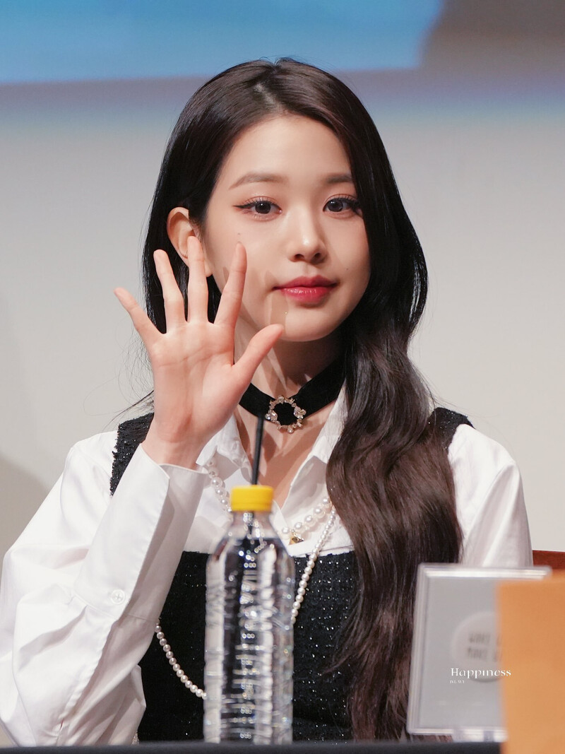 230414 IVE Wonyoung - Fansign | kpopping