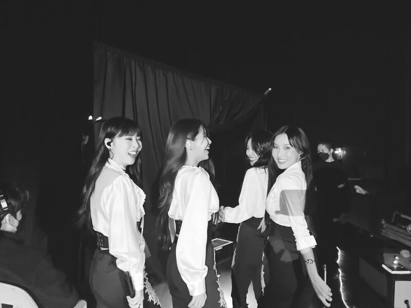 221120 MAMAMOO Solar, Moon Byul, Whee In, Hwa Sa Instagram Update - MAMAMOO documents 14