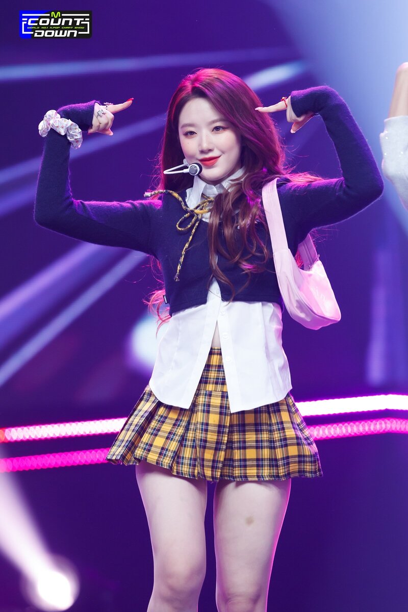 230601 (G)I-DLE Shuhua - 'Queencard' at M COUNTDOWN documents 1