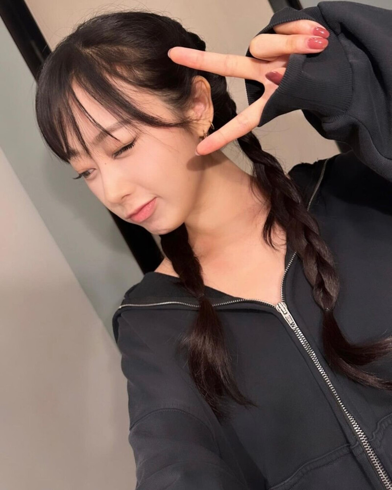 230619 - GISELLE Instagram Update documents 3