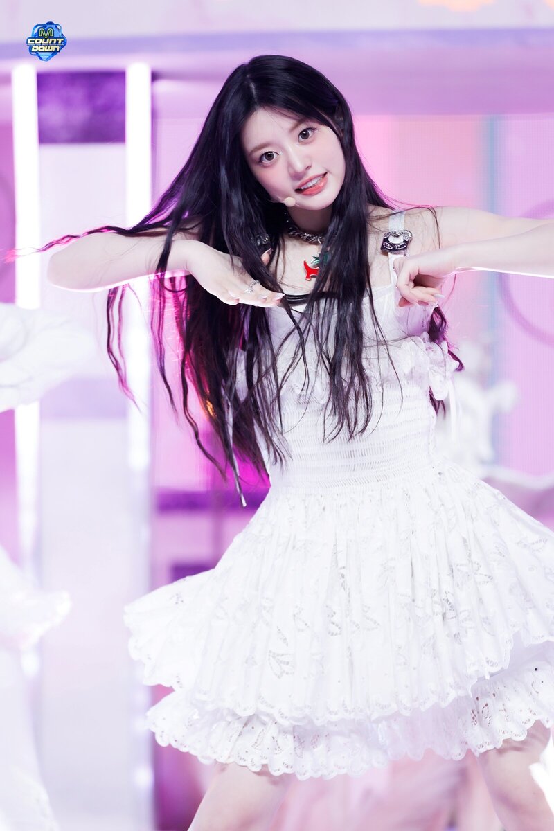 240328 ILLIT Minju - 'Magnetic' and 'My World' at M Countdown documents 6