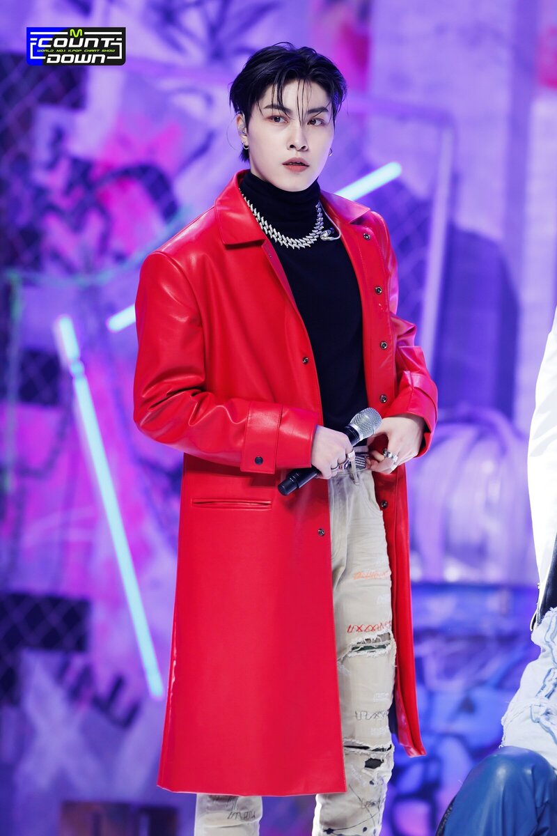 221229 TO1 - 'Troublemaker' at M Countdown (Renta) documents 5