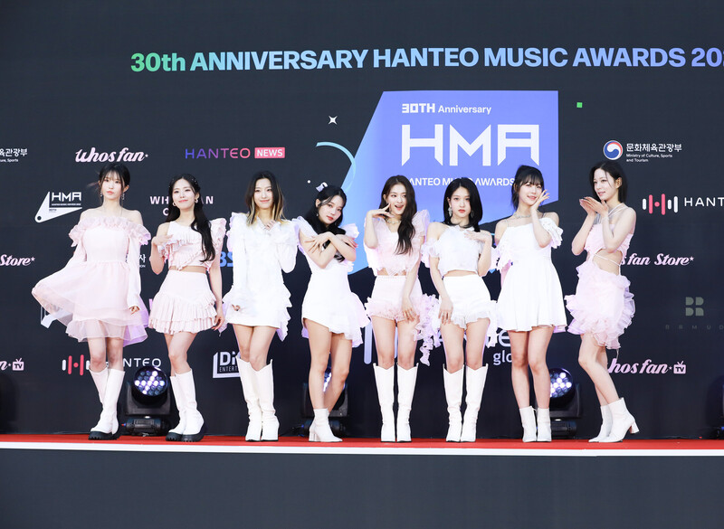 230211 - fromis_9 at Hanteo Music Awards Red Carpet documents 2