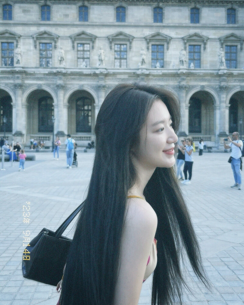 240907 (G)I-DLE Shuhua Instagram Update documents 2