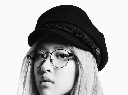 Rosé of Blackpink wears Saint Laurent - GLASS HK