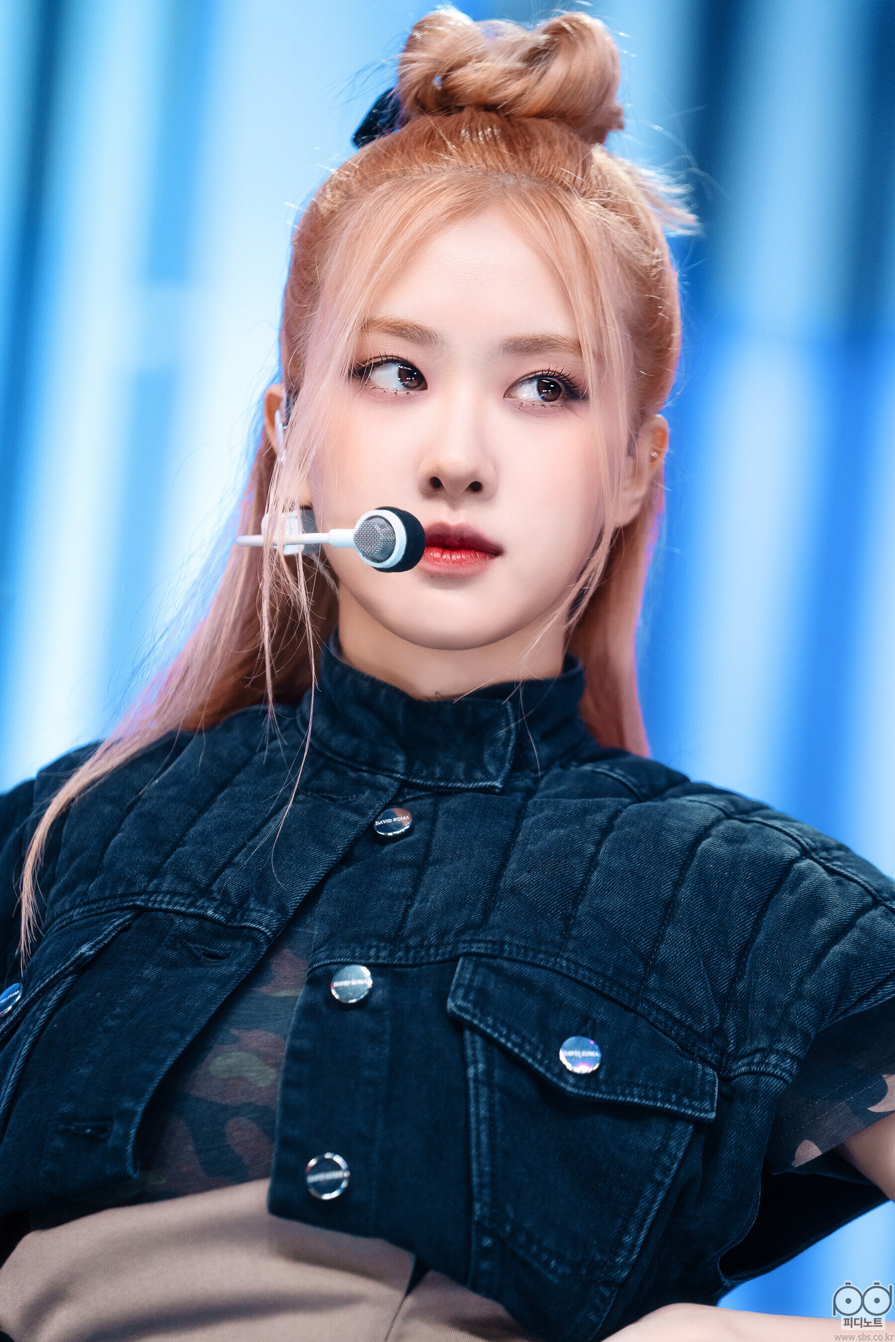 220828 BLACKPINK Rosé - 'Pink Venom' at Inkigayo | kpopping