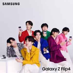 220816 SAMSUNG Mobile Twitter Update- BTS for SAMSUNG 'GALAXY Z FLIP 4'