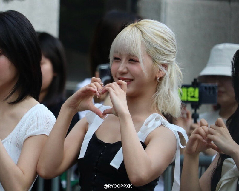 240614 Kep1er Hikaru - Music Bank Commute documents 1