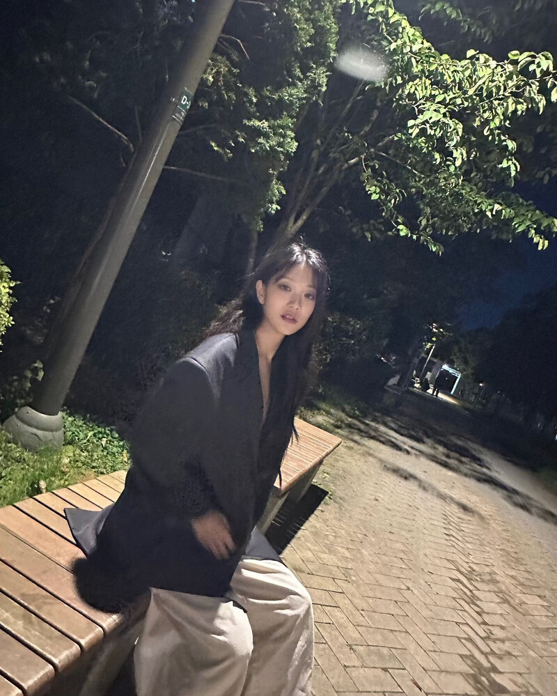 241003 fromis_9 Seoyeon Instagram Update documents 6