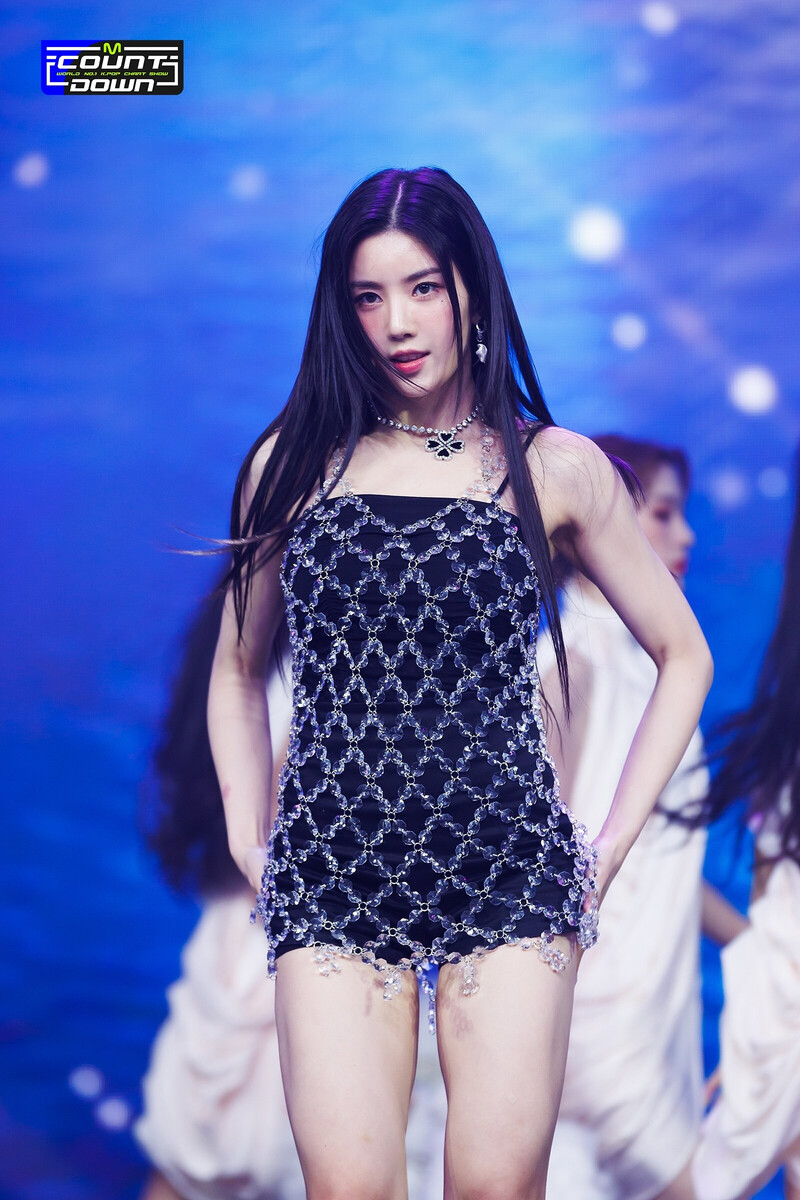 221013 Kwon Eunbi 'UNDERWATER' at M Countdown documents 6