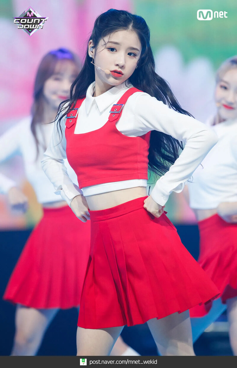 LOONA_5.jpg