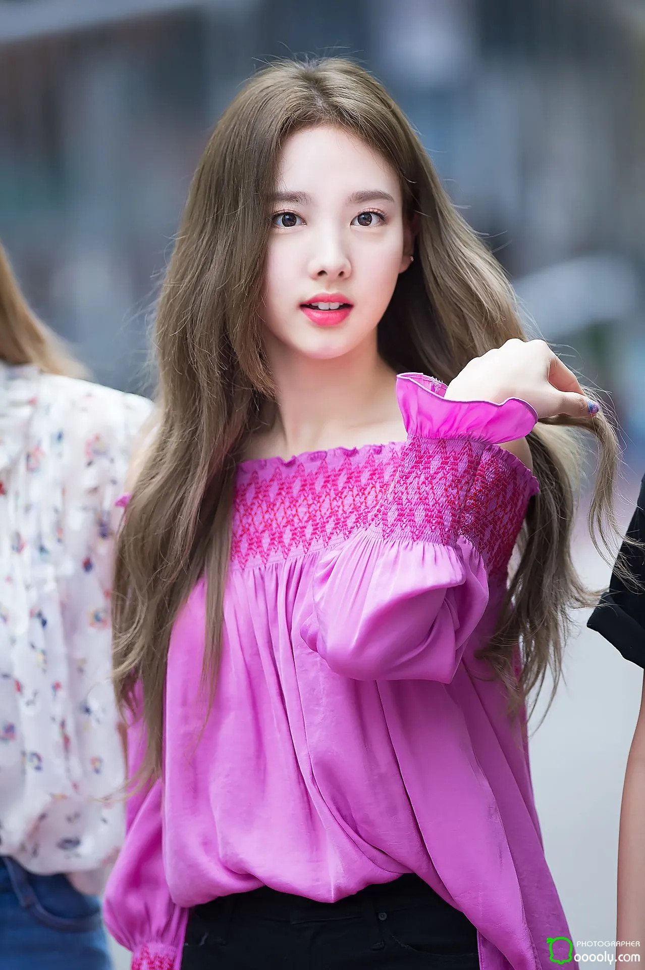 TWICE Nayeon Inspired Pink Double-Breasted Pleated Dress – unnielooks