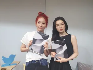 200720 Red Velvet Twitter Update - Irene & Seulgi