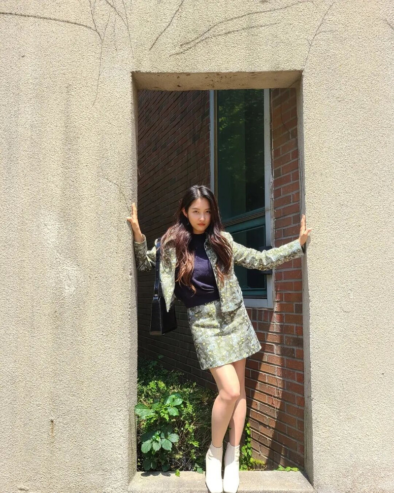 220611 Jihyun Instagram Update documents 3