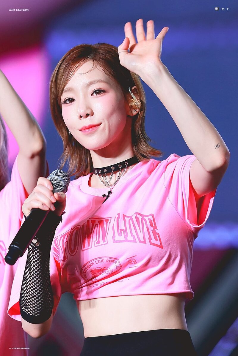 22820 Taeyeon at SMTOWN LIVE 2022: SMCU EXPRESS documents 7