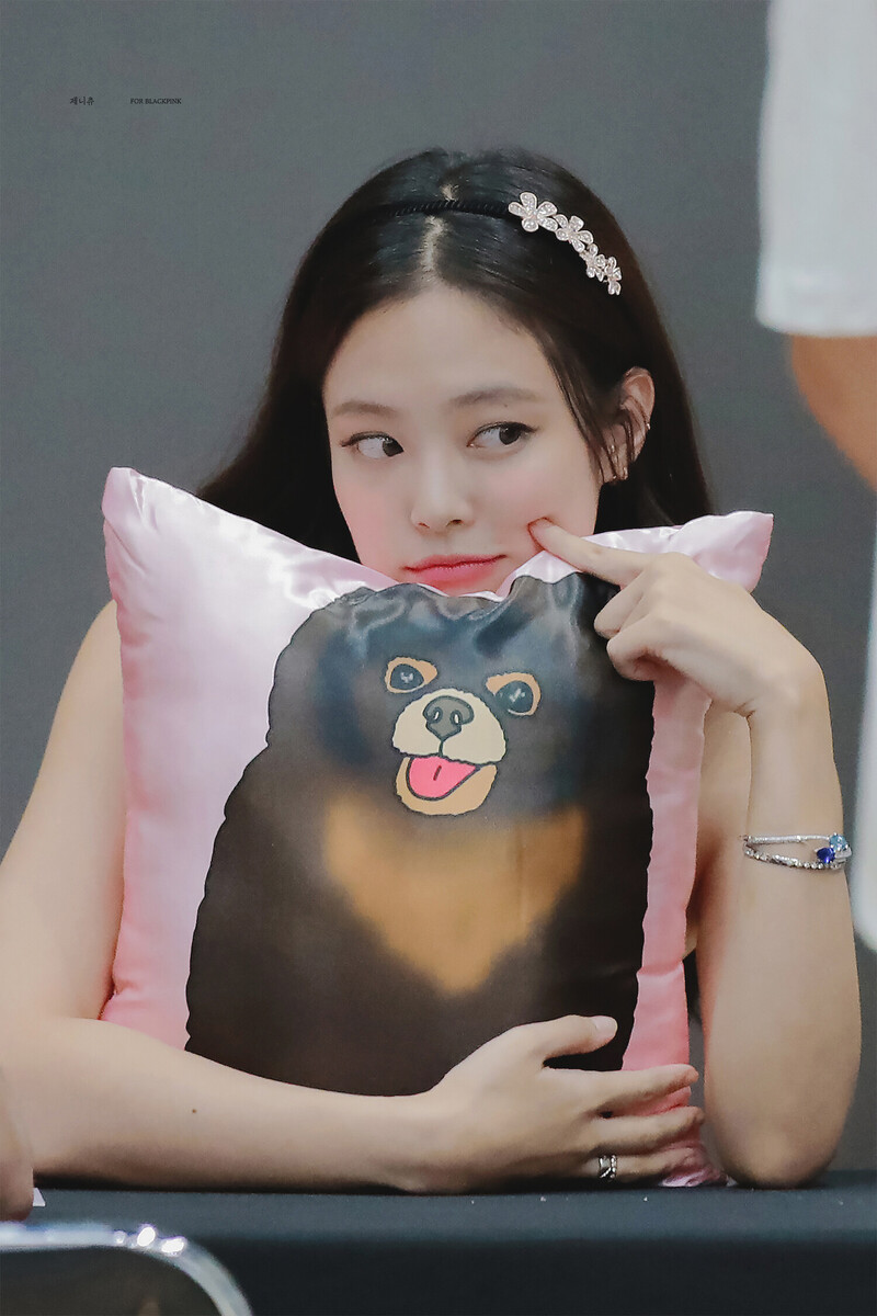 240808 Jennie - BLACKPINK 8th Anniversary  Fansign Event in Seoul documents 5