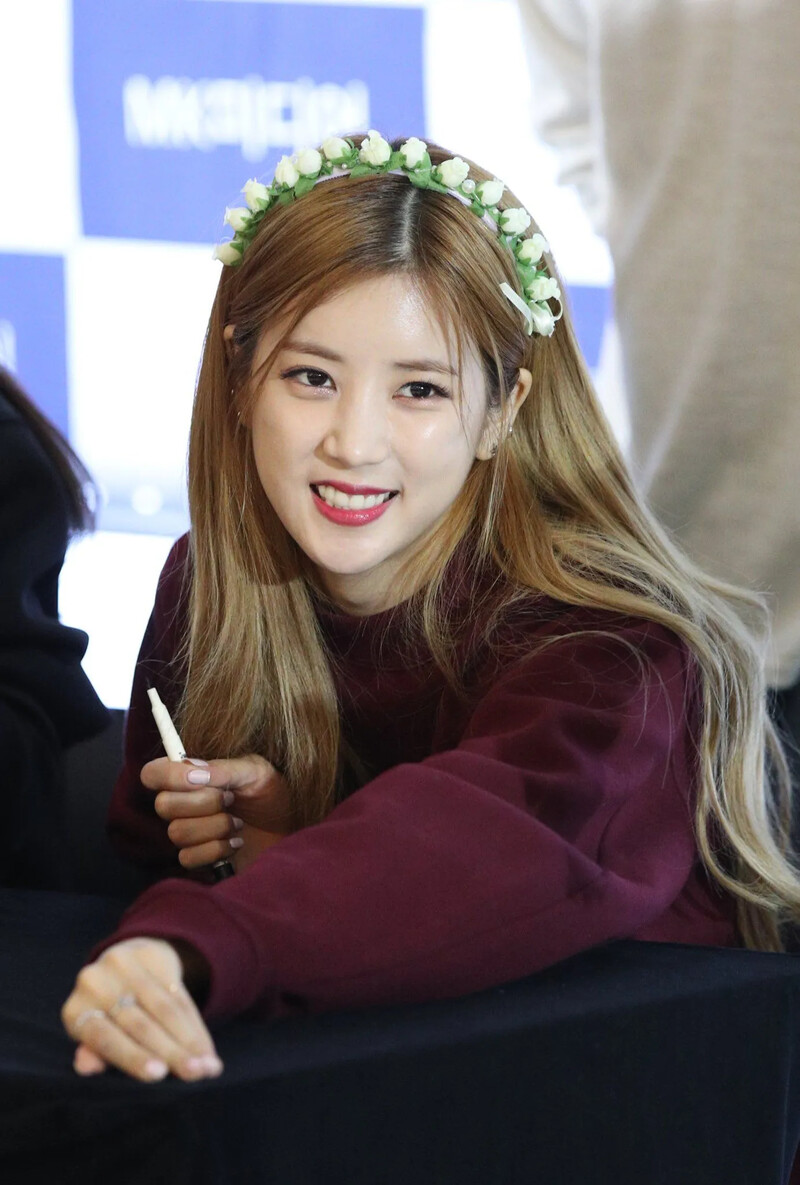 Chorong205_1.jpg