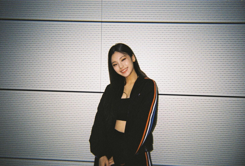 211202 ITZY SNS Update documents 19