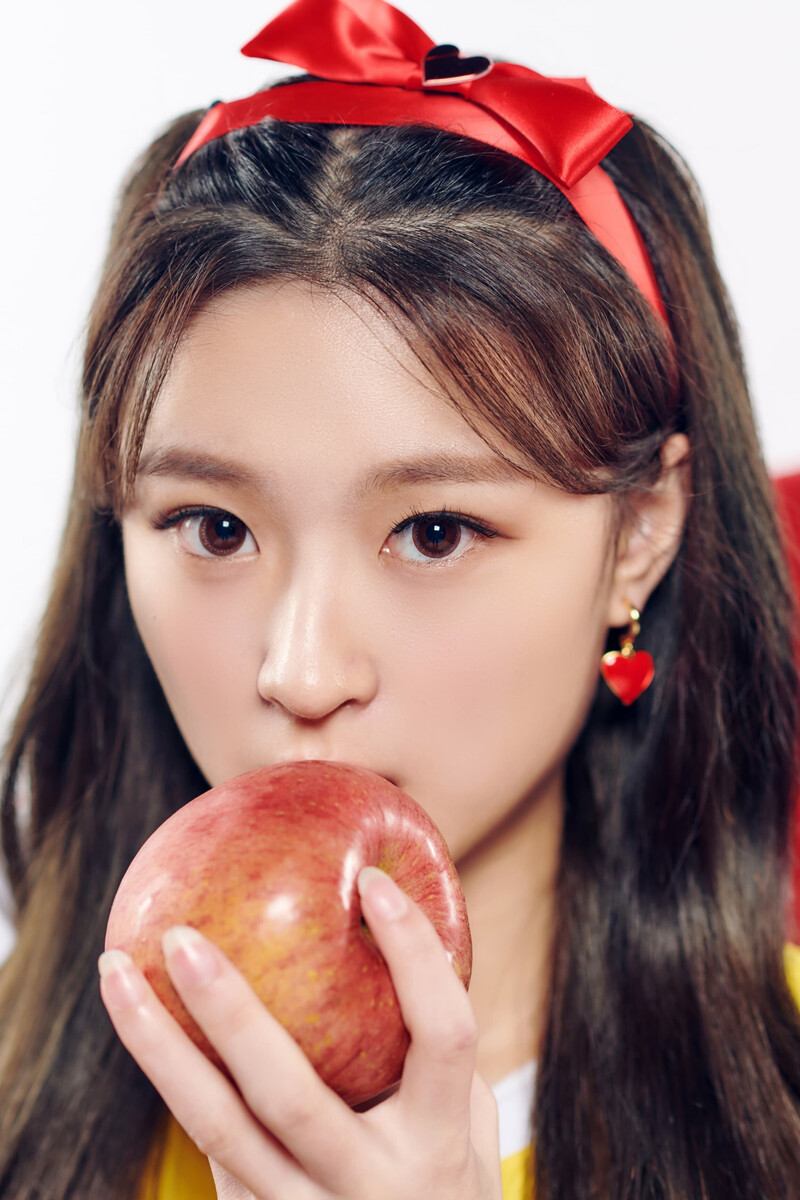 Girls Planet 999 - C Group Introduction Profile Photos - Gu Yi Zhou documents 6