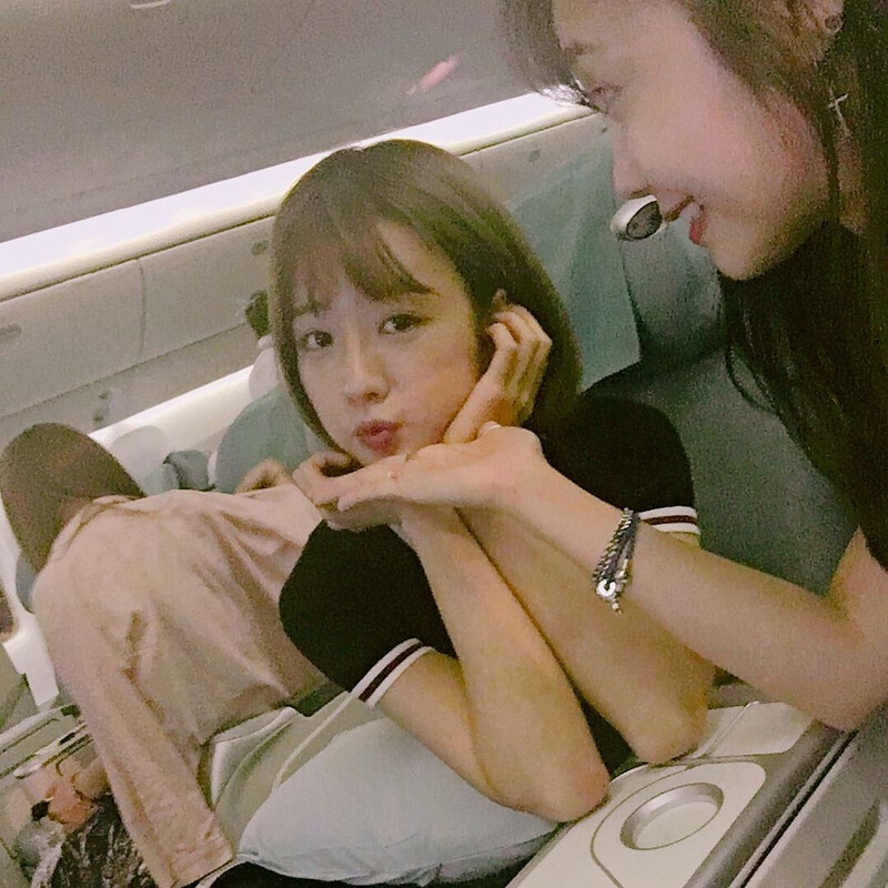 170807 Apink EUNJI instagram update with BOMI documents 3