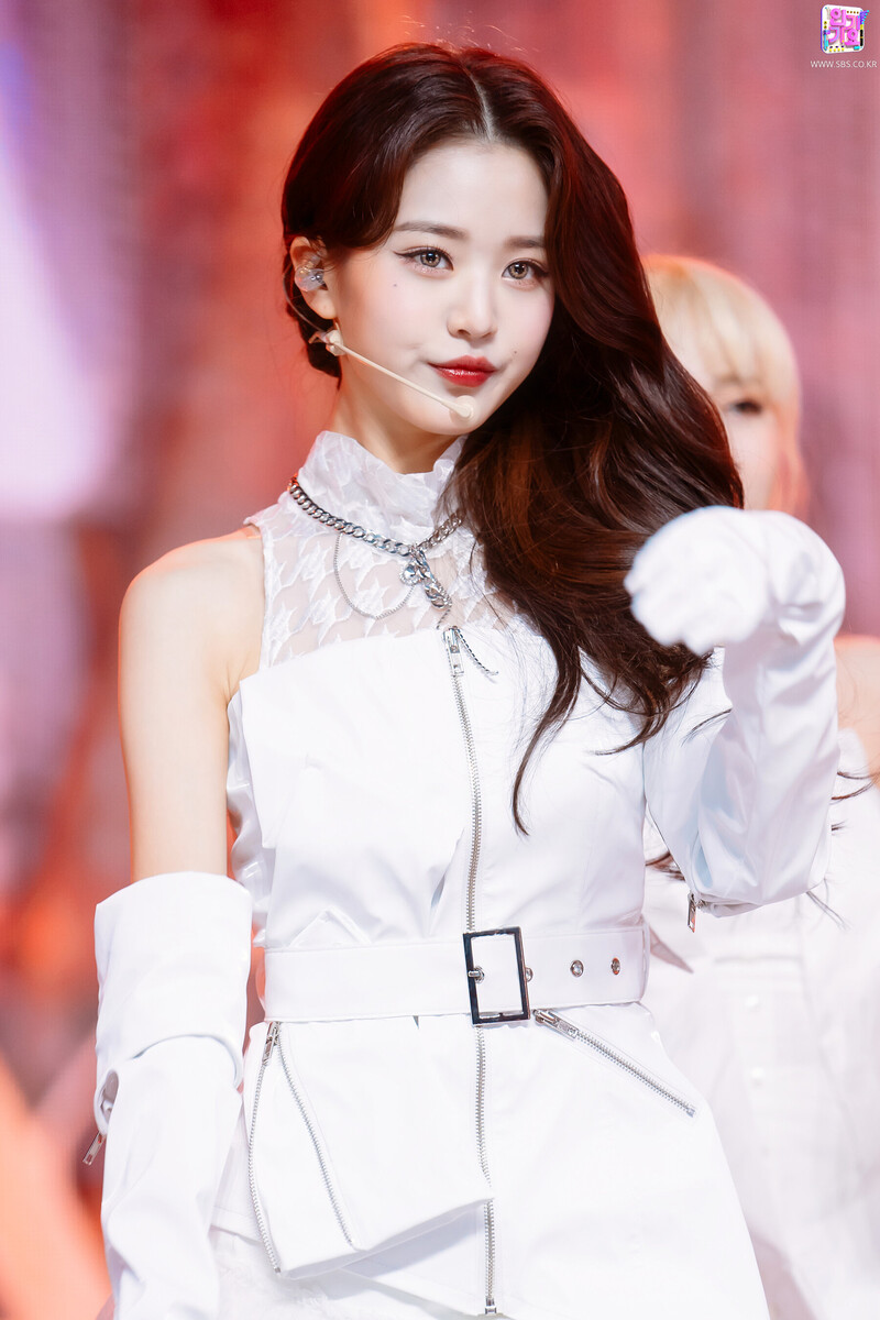 211212 IVE Wonyoung - "ELEVEN" at Inkigayo documents 16