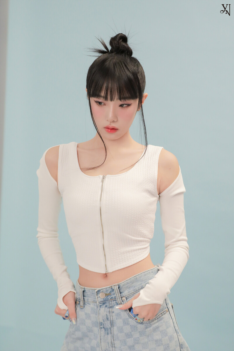 230308 Yuehua Entertainment Naver Update - YENA - lilybyred Behind The Scenes #3 documents 3