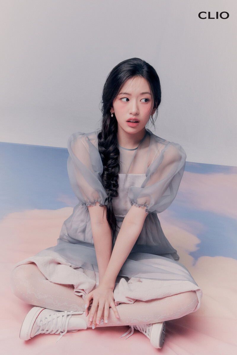 IVE Yujin for CLIO Pastel Clouds with Dew Collection documents 2