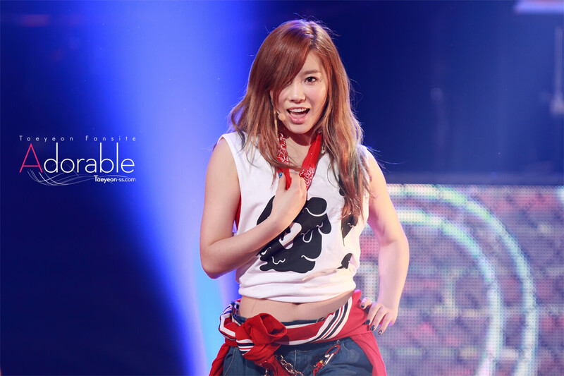 130106 Girls' Generation Taeyeon at KBS Open Hope Concert documents 9