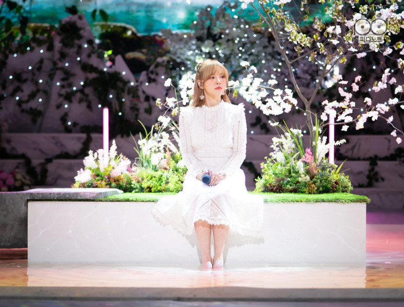 210411 Wendy - 'Like Water' & 'When the rain stops' at Inkigayo documents 10