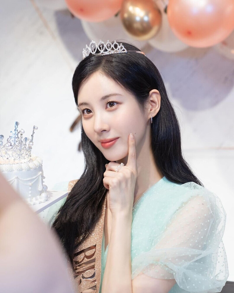 220628 GIRL'S GENERATION Seohyun Instagram Update documents 2