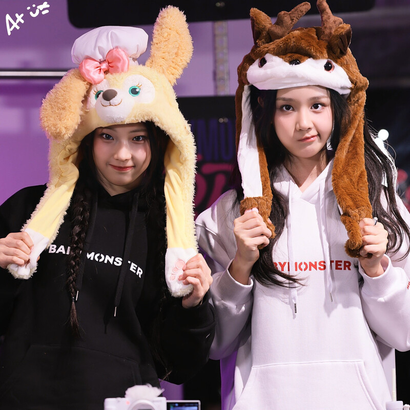 241110 BABYMONSTER Ruka & Pharita - YG SELECT FANSIGN EVENT documents 2