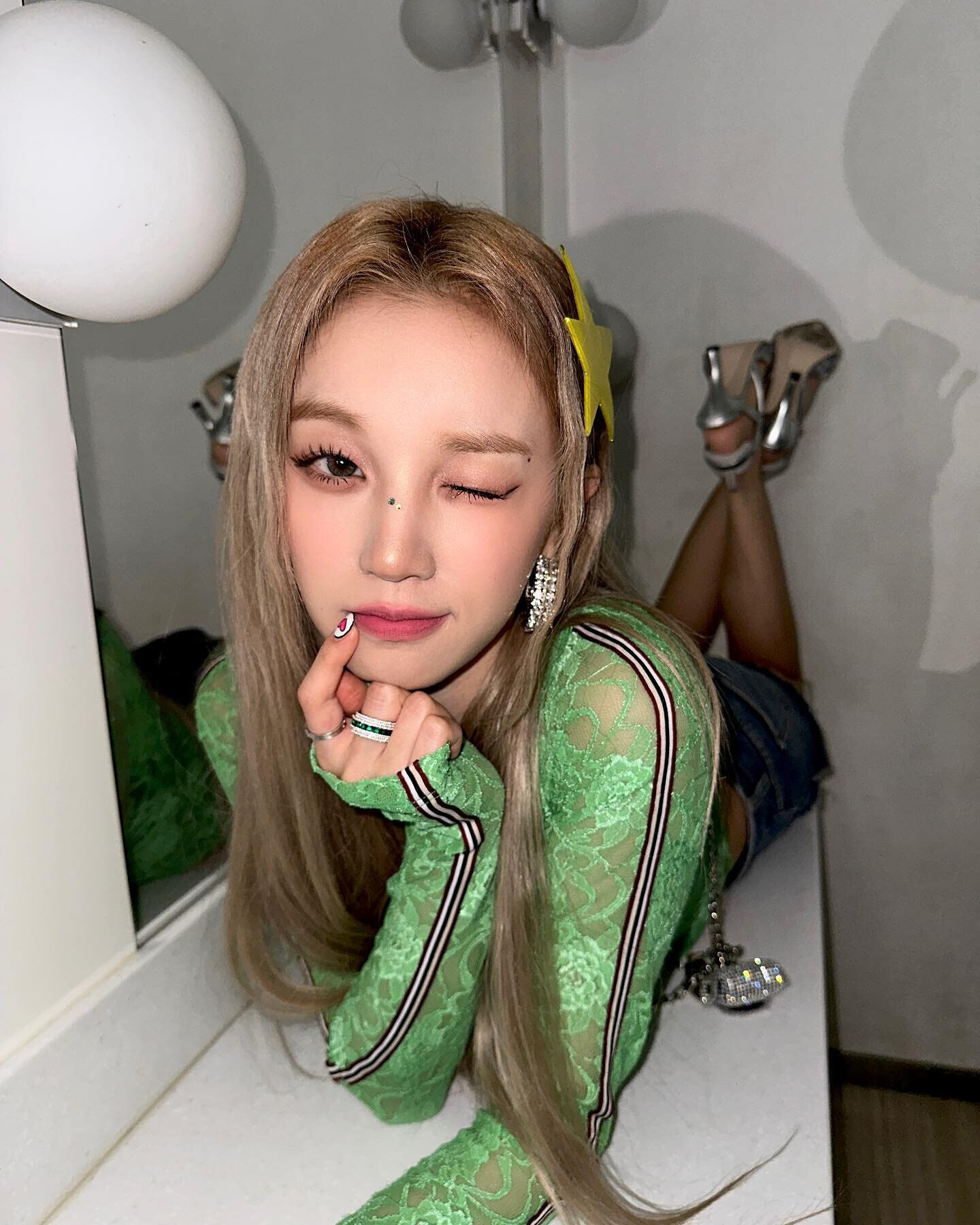 230523 - (G)I-DLE Yuqi Instagram Update | kpopping