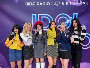 211221 EVERGLOW SNS Update at After School Club