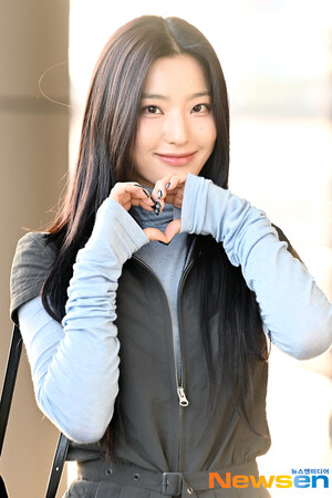 241109 fromis_9 Saerom at Gimpo International Airport