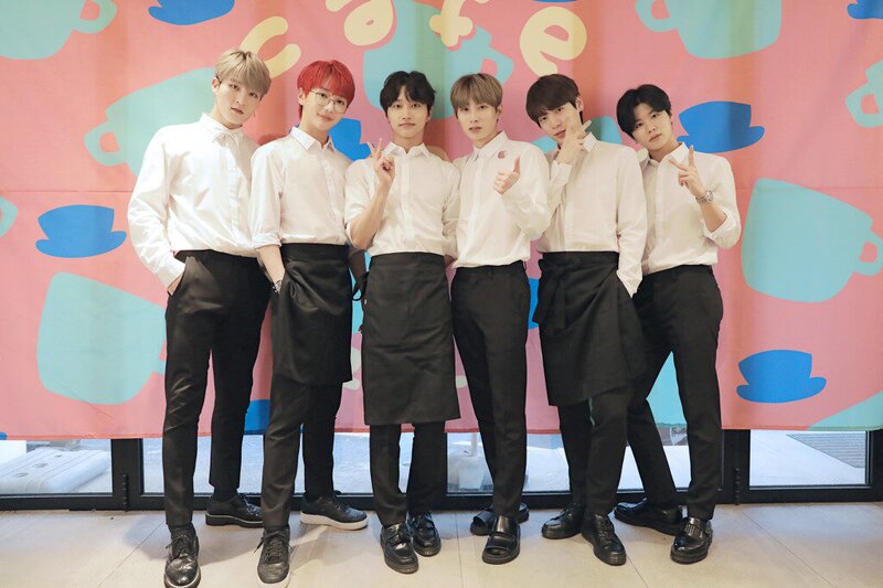 190628 - Fan Cafe - IN2IT Cafe Behind Photos documents 13