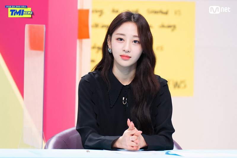 210729 Mnet Twitter Update - LOONA's Tves & Chuu TMI News Ep.77 documents 3