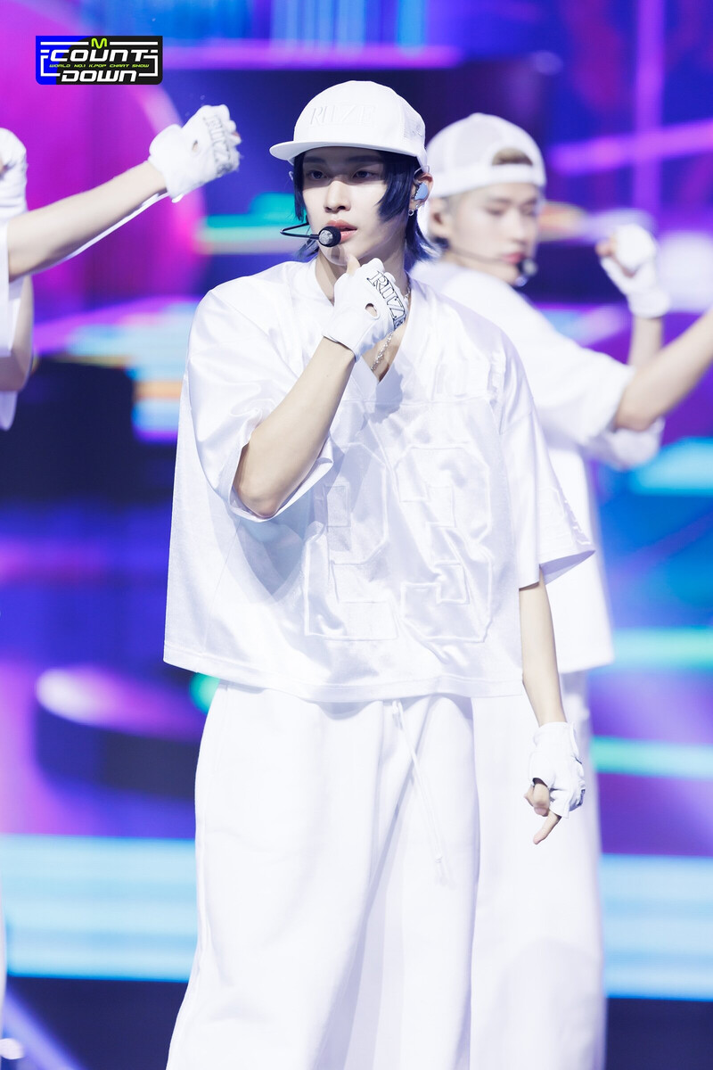 231109 RIIZE Wonbin - "Talk Saxy" at M Countdown documents 7