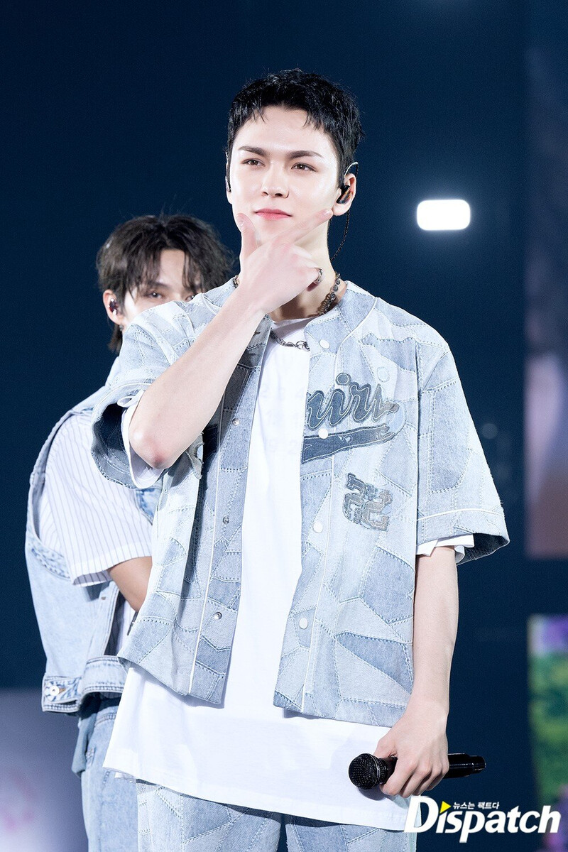 230528 SEVENTEEN 2023 JAPAN FANMEETING 'LOVE' | Dispatch Photos - Vernon documents 4