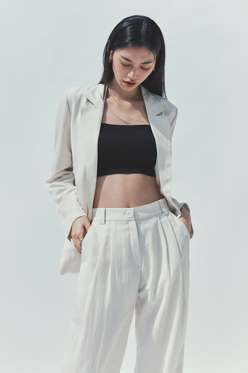 Weki Meki Doyeon for SJYP S/S 2024 Collection documents 3