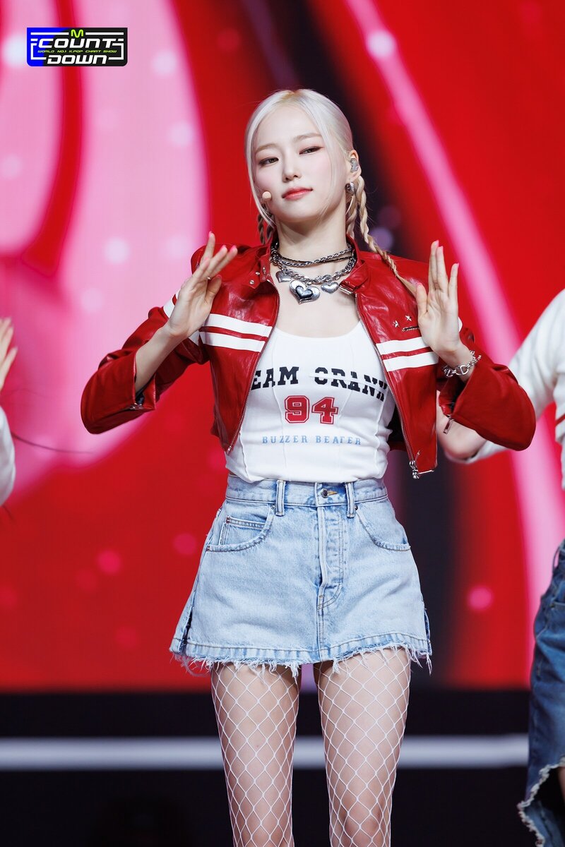 230413 Yeeun - 'Cherry Coke' at M COUNTDOWN | kpopping