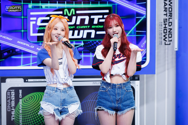 230824 STAYC Sieun & Isa - Special MCs at M COUNTDOWN documents 7