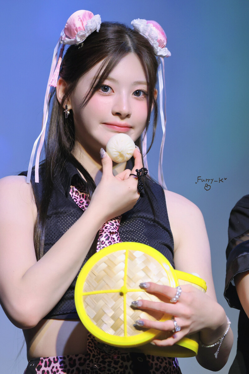 240711 STAYC Seeun - Meet & Greet Event documents 2