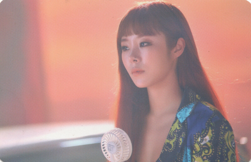 MAMAMOO 7th Mini Album 'Red Moon' [SCANS] documents 2