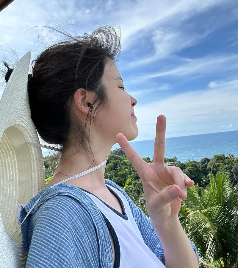 241017 IU Instagram Update documents 5