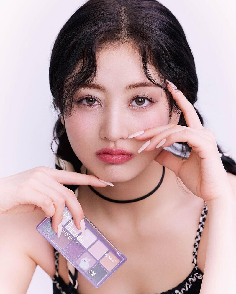 TWICE Jihyo x Milk Touch - 𝗕𝗲𝘀𝘁 𝗙𝗿𝗶𝗲𝗻𝗱𝘀 𝗛𝗼𝘂𝘀𝗲 𝗘𝘆𝗲 𝗣𝗮𝗹𝗲𝘁𝘁𝗲 documents 1